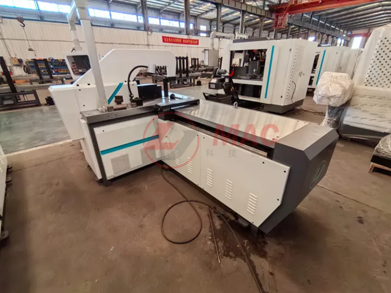 China CNC busbar bending machine